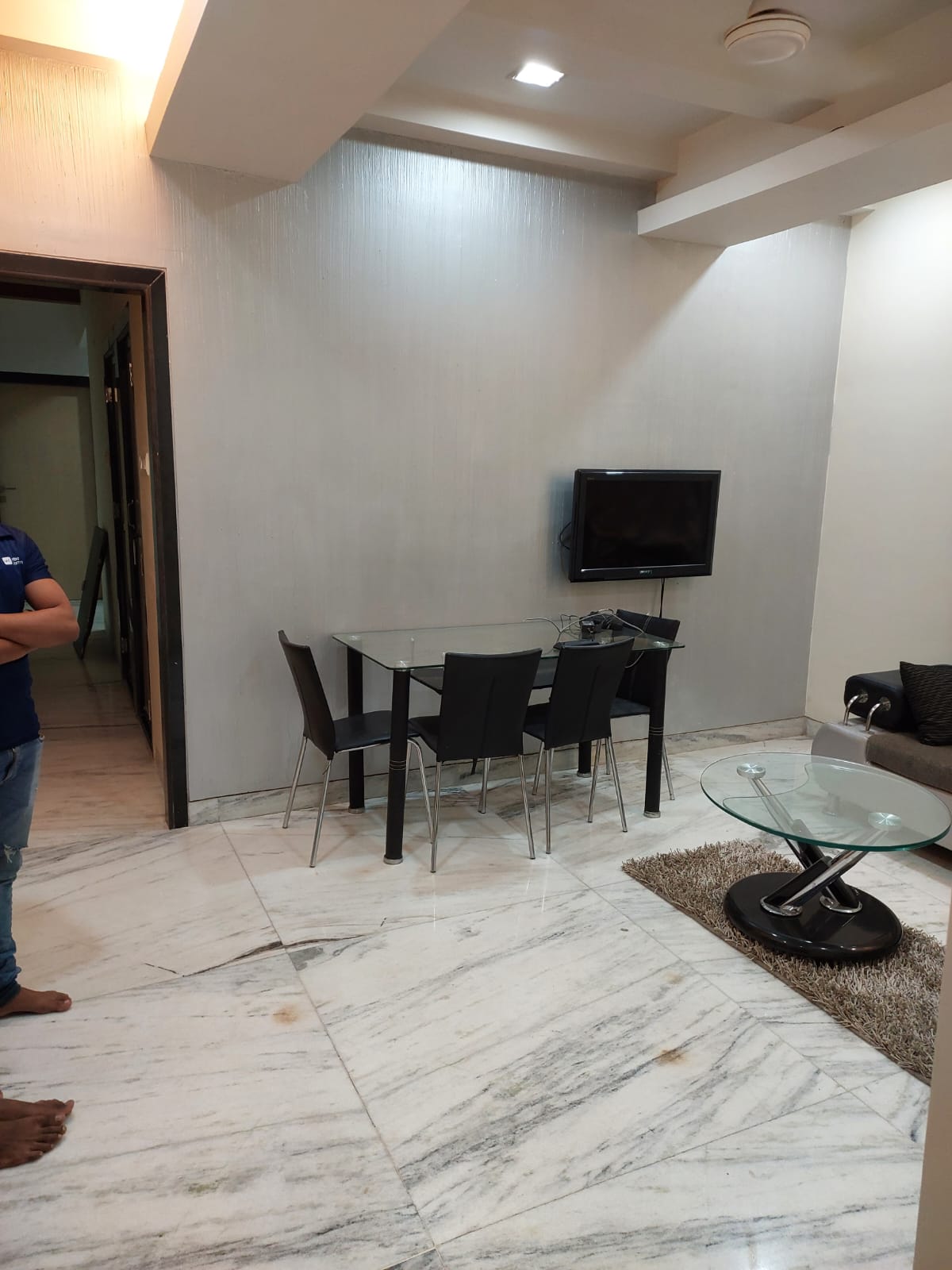 2 BHK Semi Furnished in Tulsi Mahal , Khar West